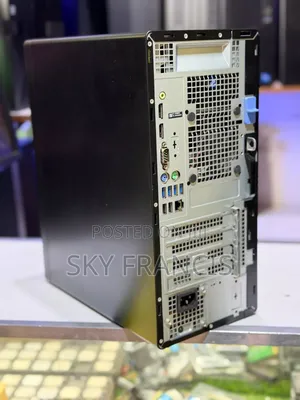 Desktop Computer Dell Optiplex 7090 8GB Intel Core i5 SSD 256GB