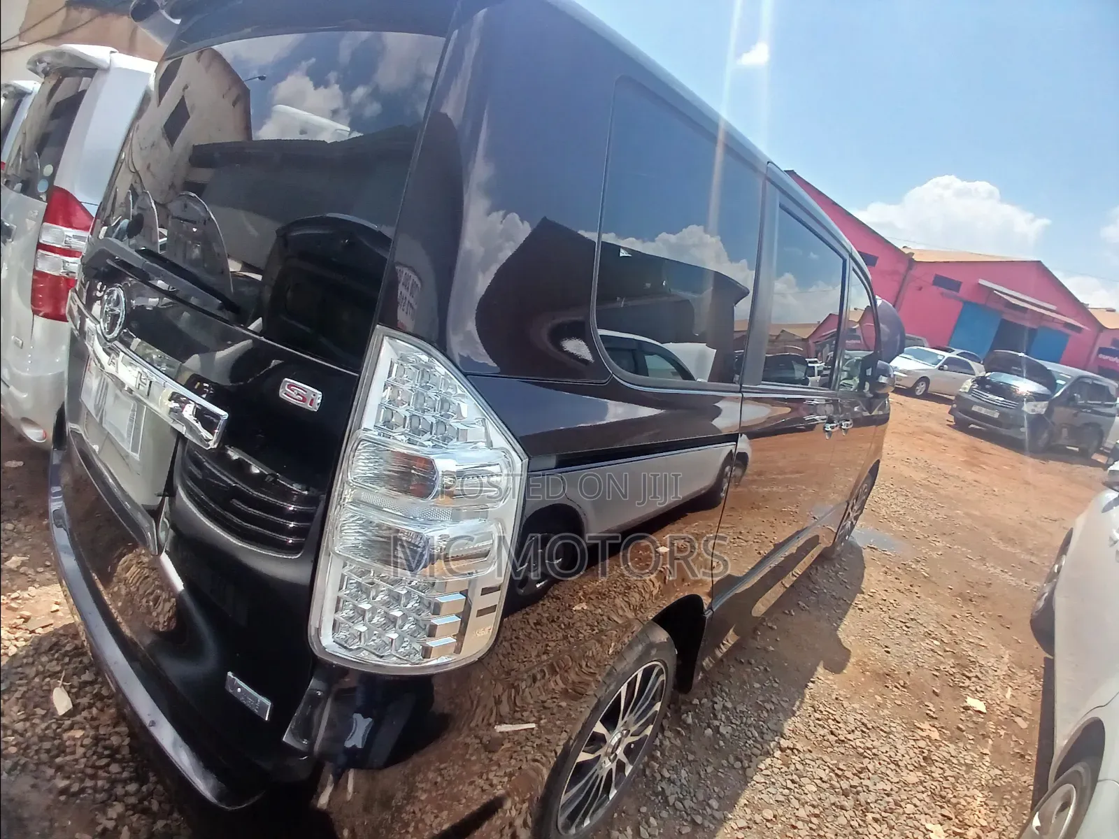 Toyota Noah 2012 Purple