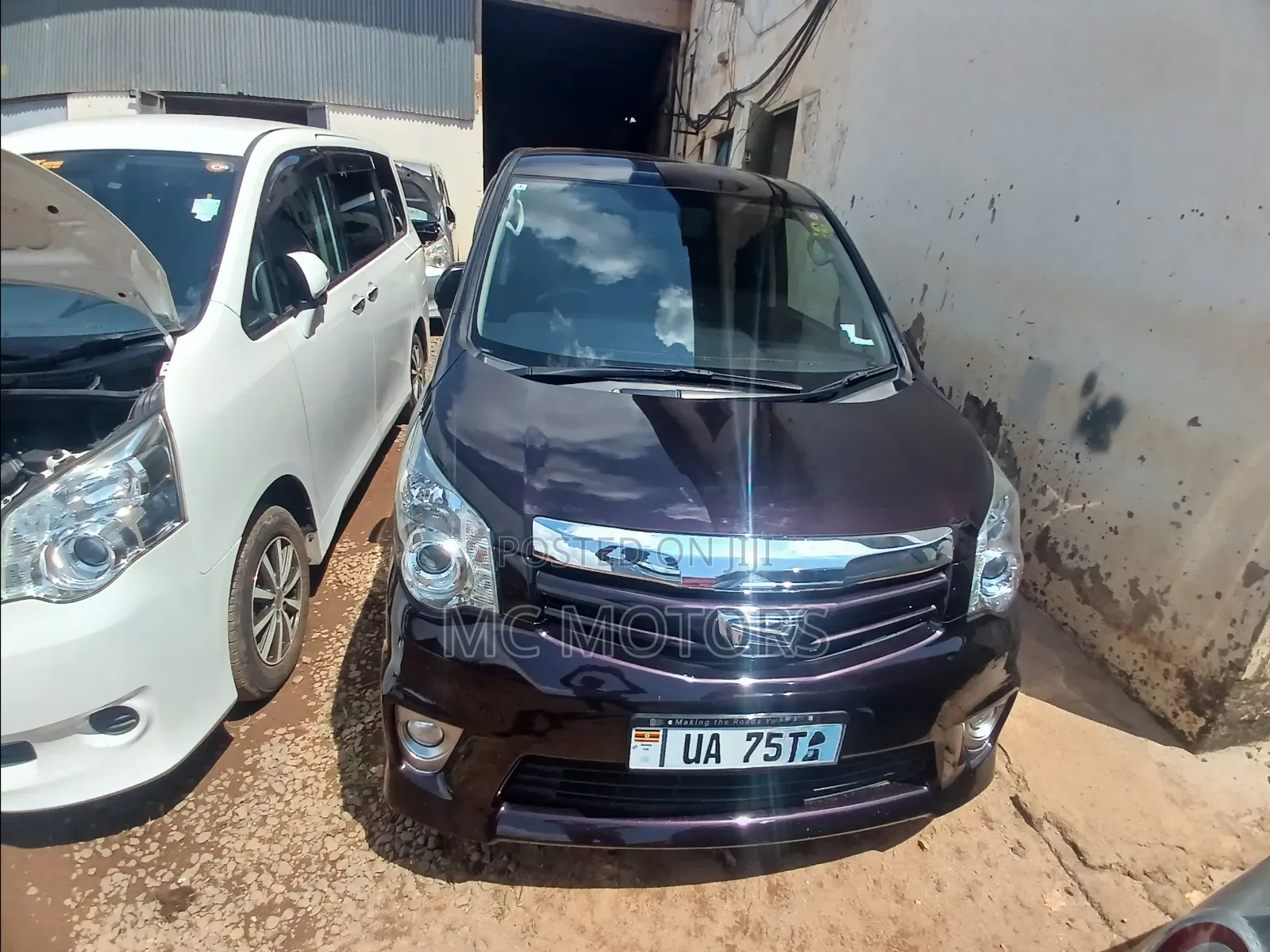 Toyota Noah 2012 Purple