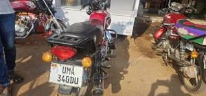 Bajaj Boxer 2025 Red