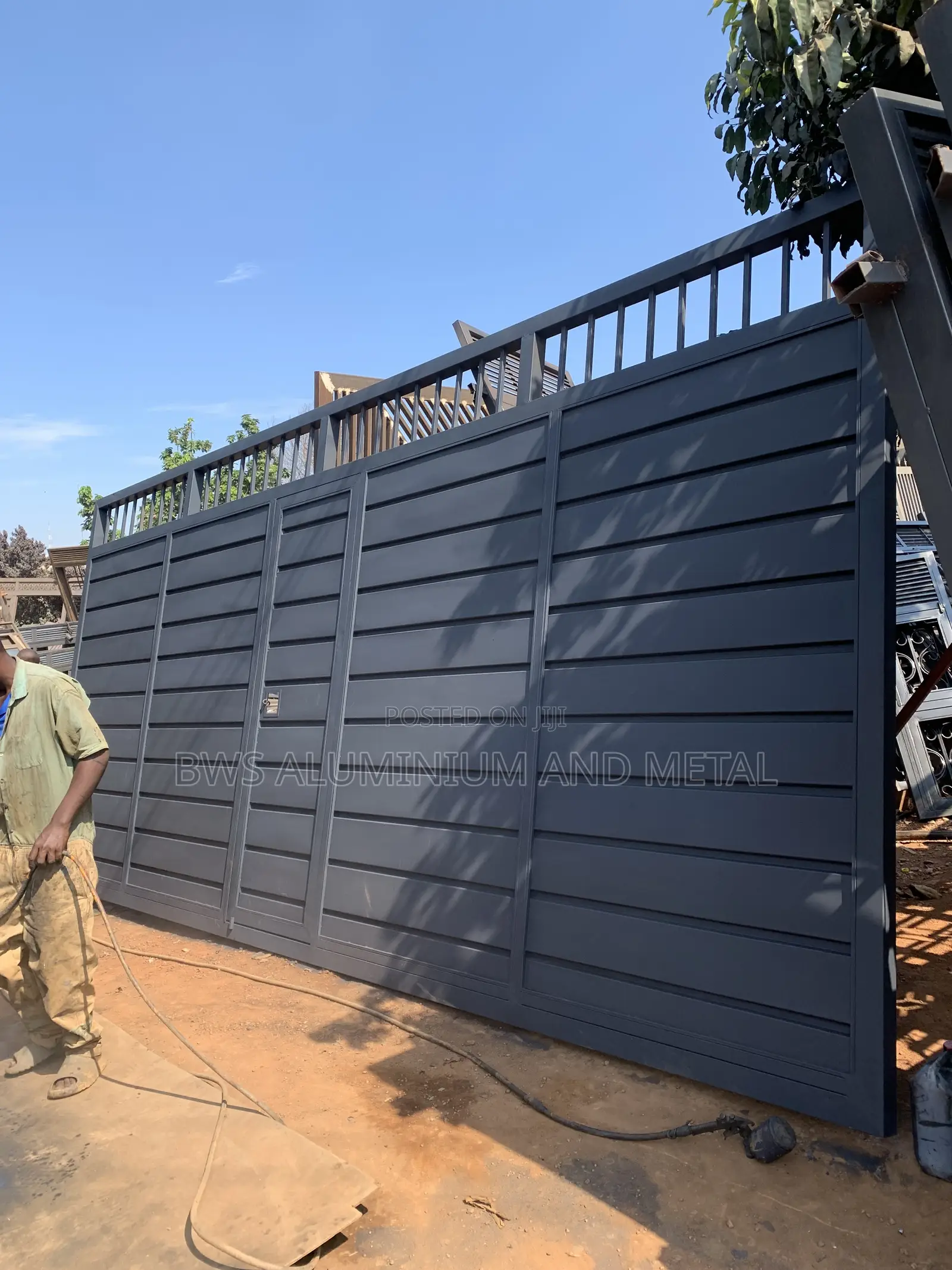 Sliding Gate