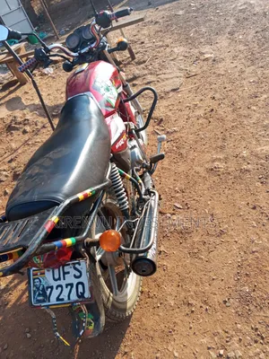 TVS HLX 125 2023 Red