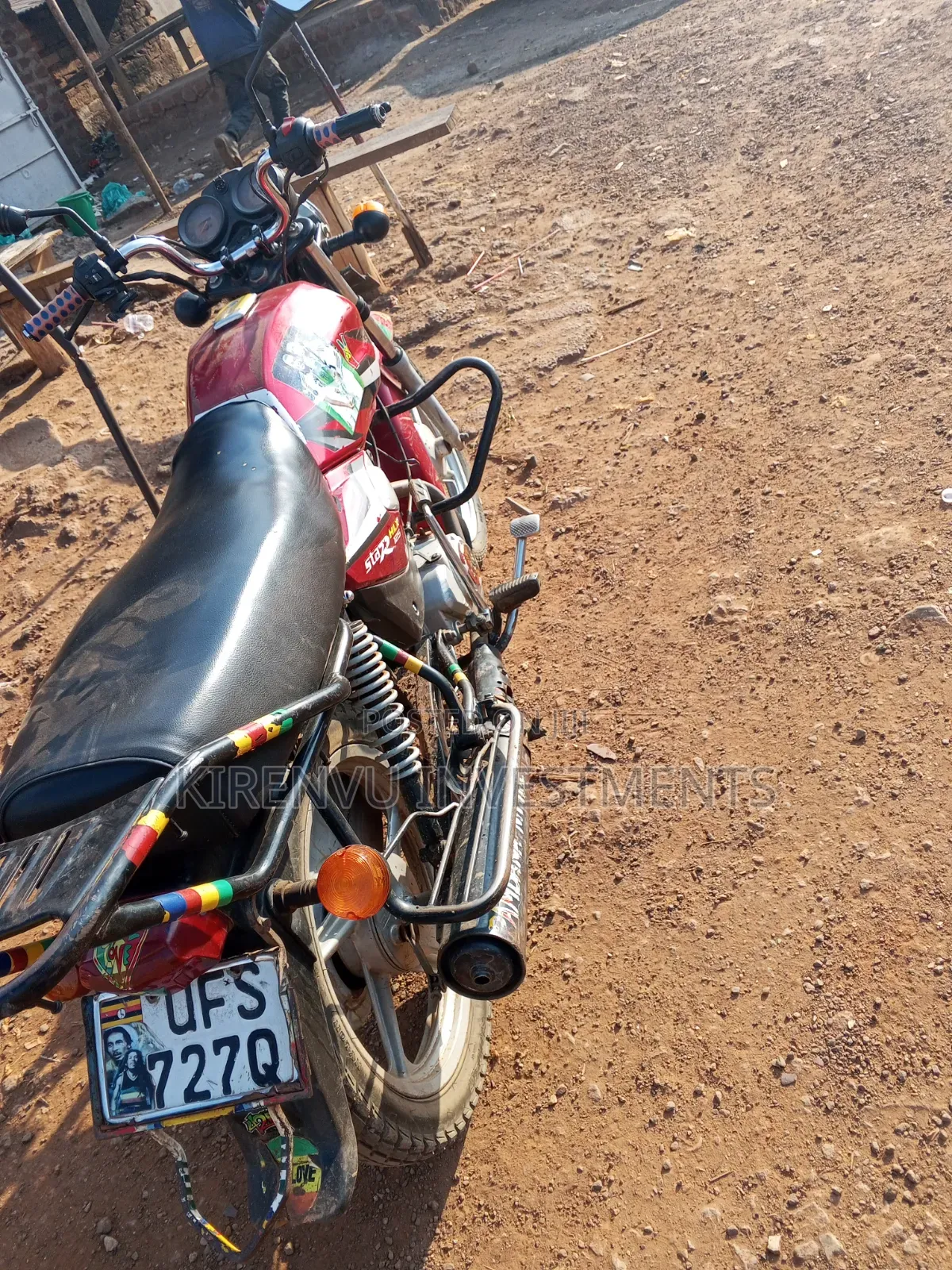 TVS HLX 125 2023 Red