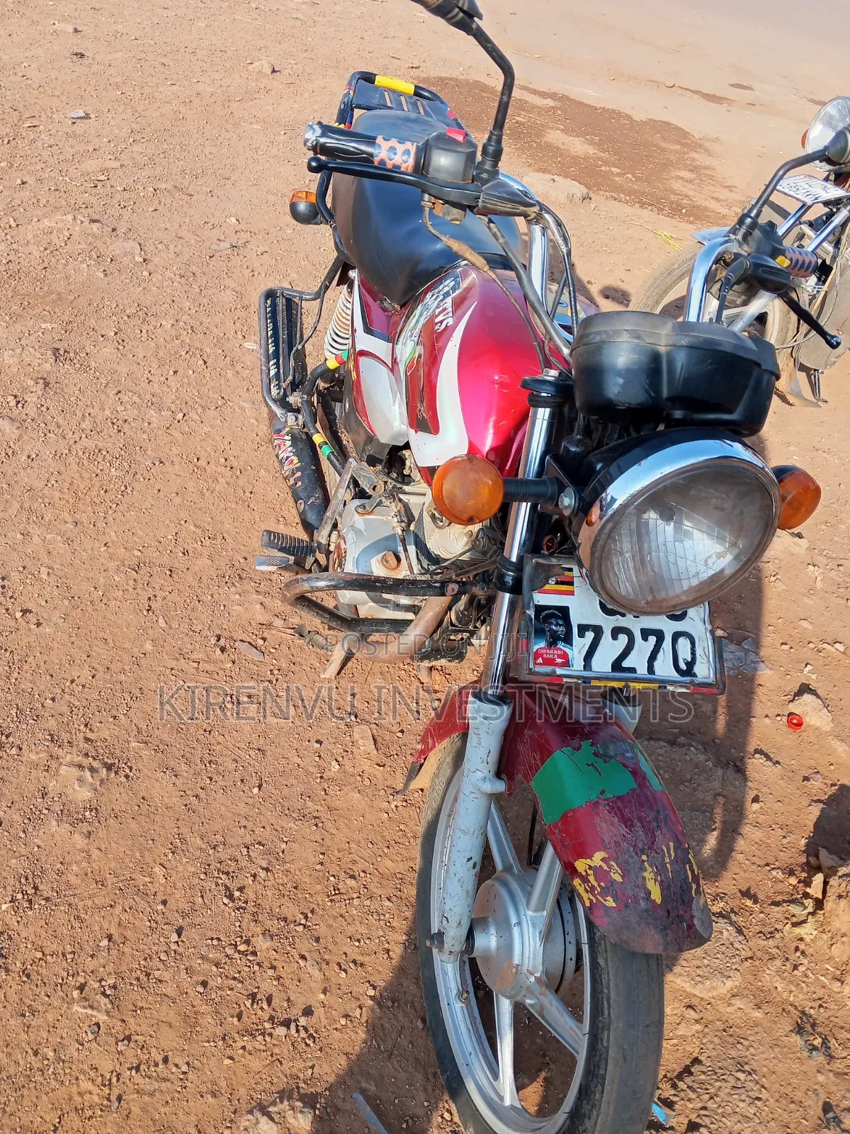 TVS HLX 125 2023 Red