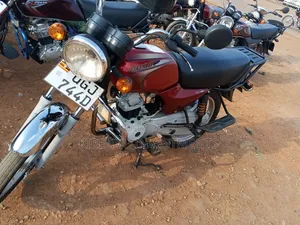Bajaj Boxer 100 2019 Red