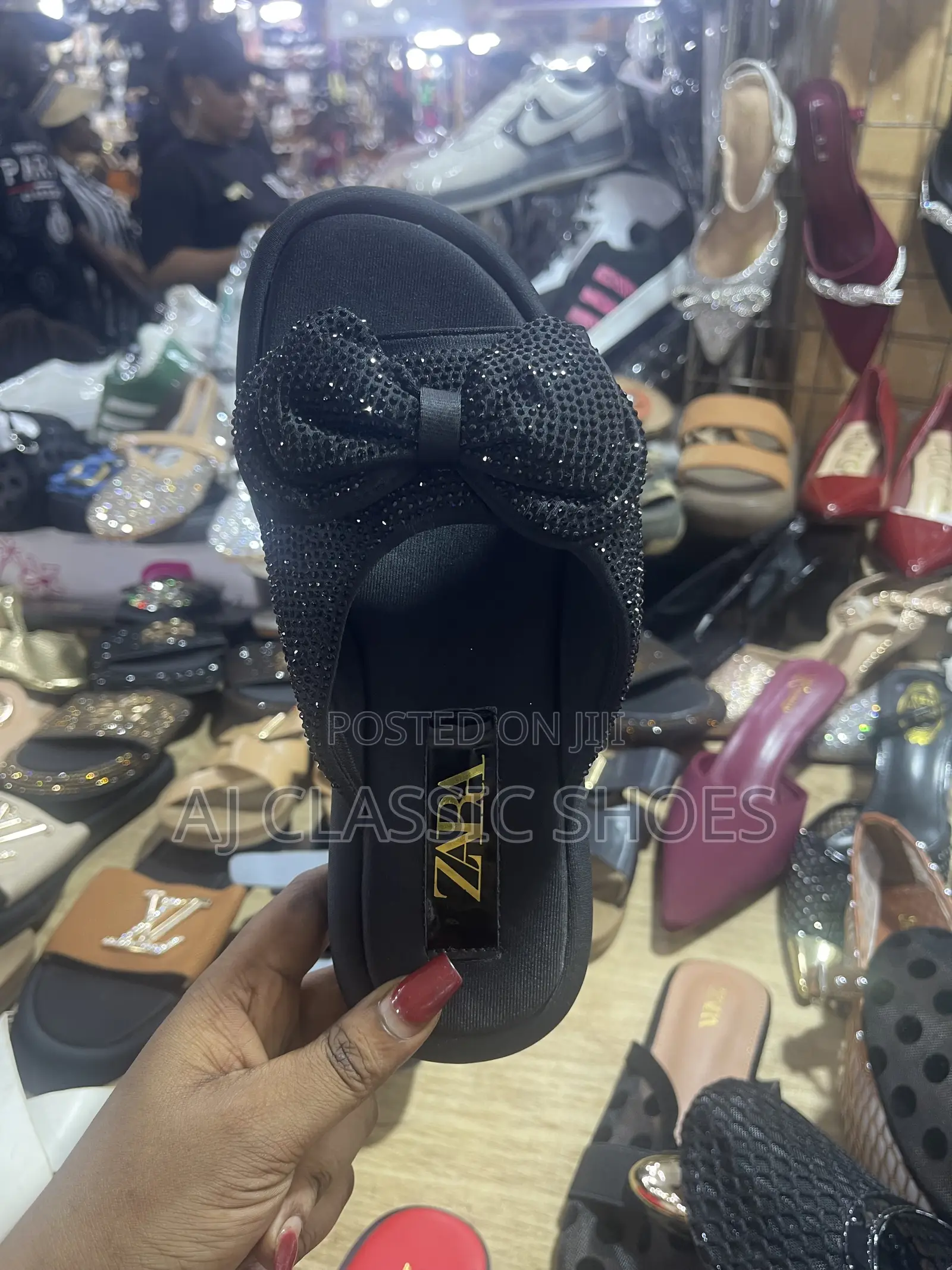 Zara Stepper Black