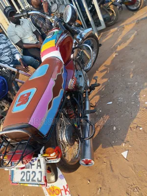 Bajaj Boxer 100 2019 Red