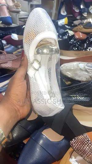 Ladies White Mesh Pumps