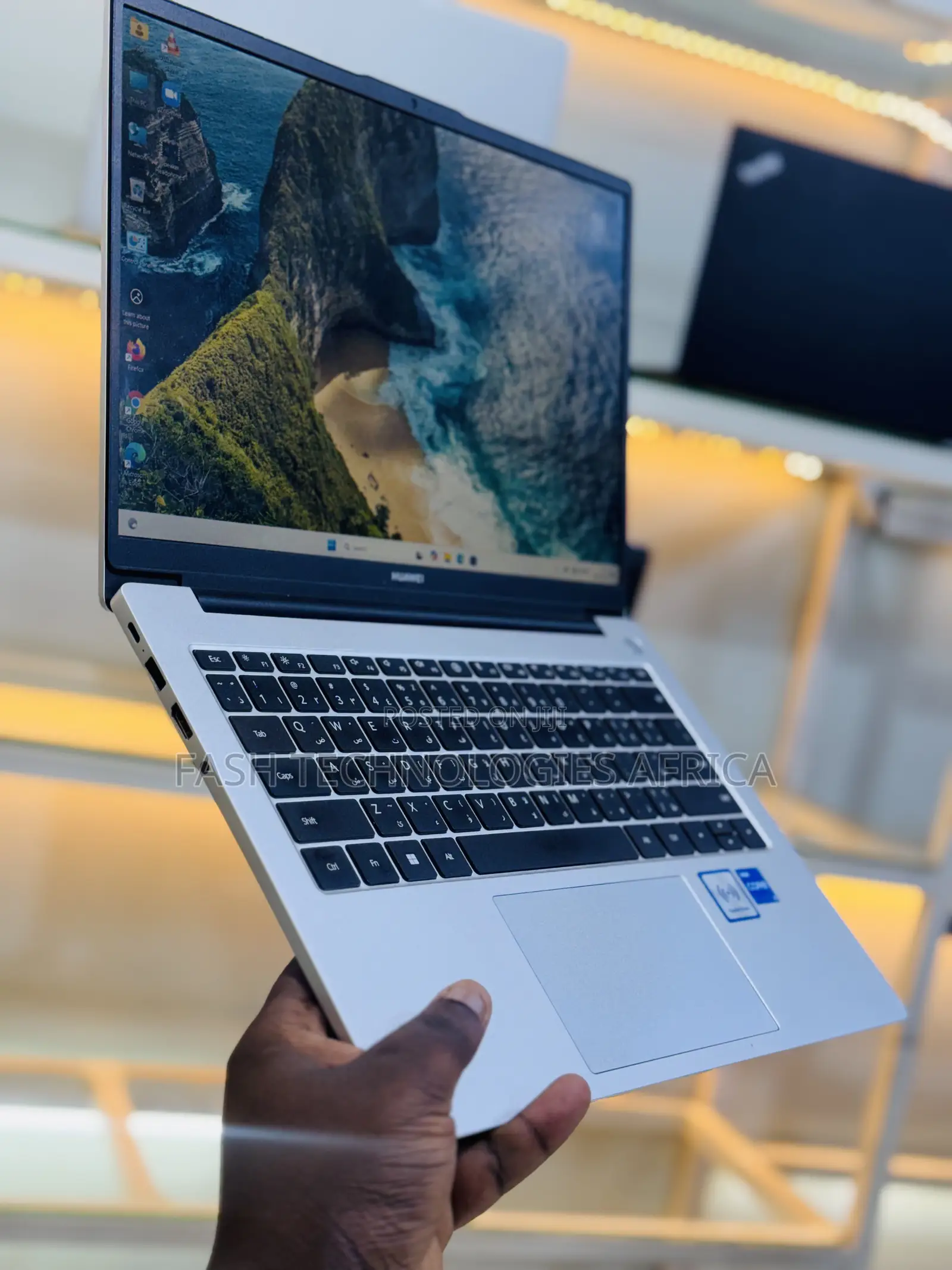 New Laptop Huawei 8GB Intel Core i5 SSD 512GB