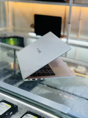 New Laptop Huawei 8GB Intel Core i5 SSD 512GB