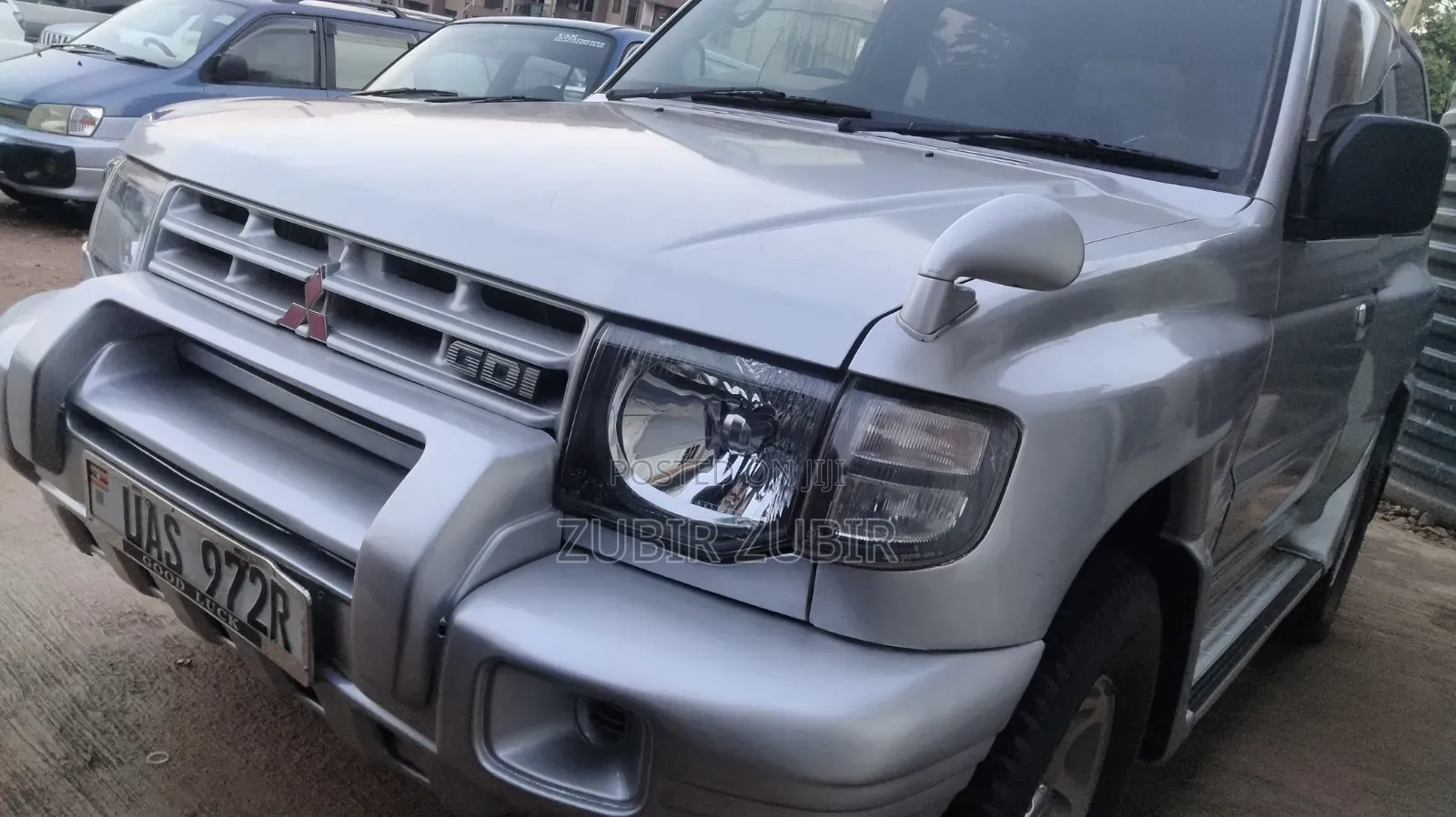 Mitsubishi Pajero 2000 Silver