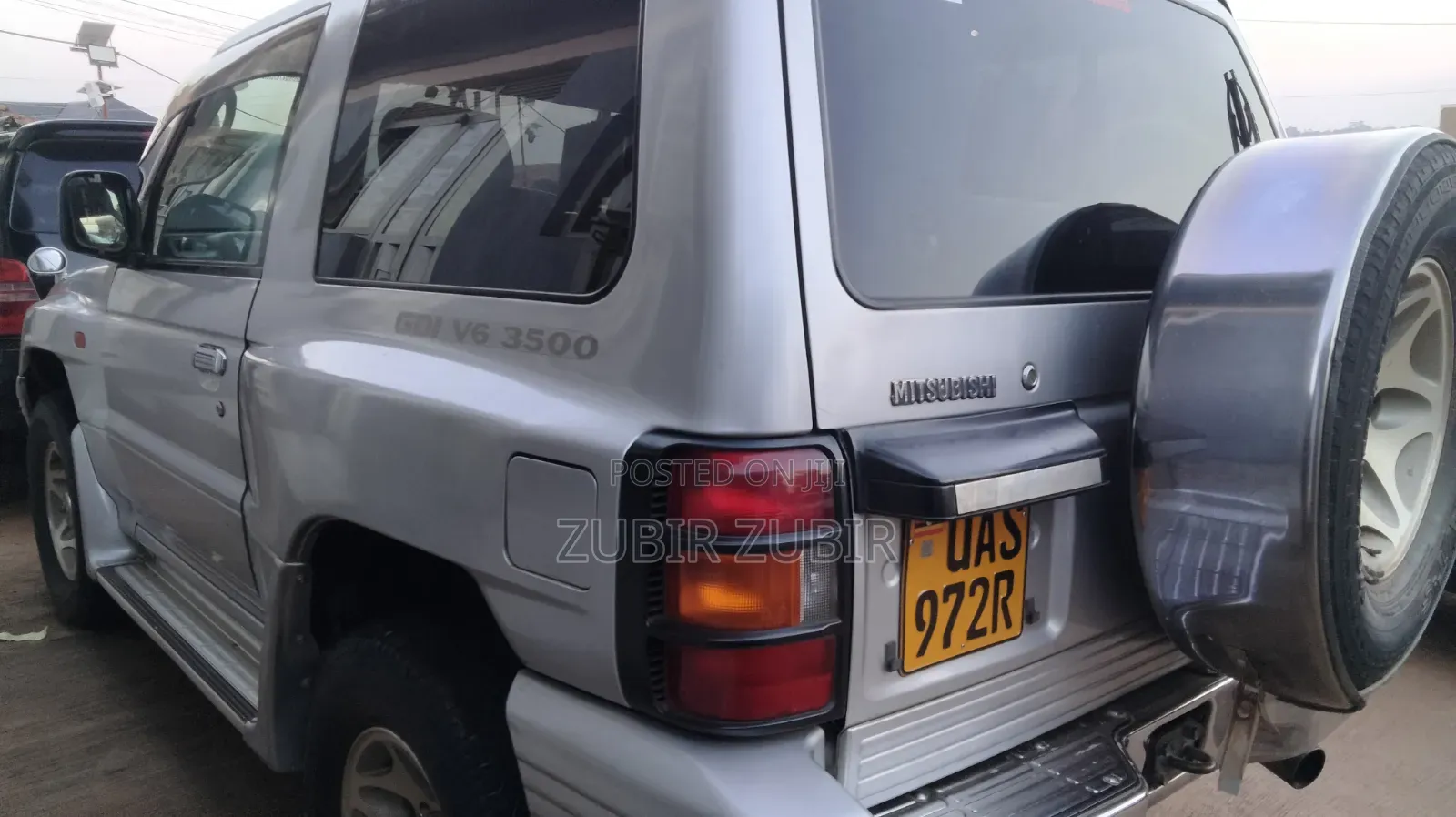 Mitsubishi Pajero 2000 Silver