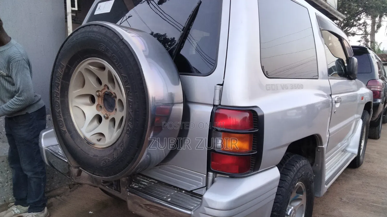 Mitsubishi Pajero 2000 Silver