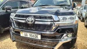 Toyota Land Cruiser Prado 2013 Black