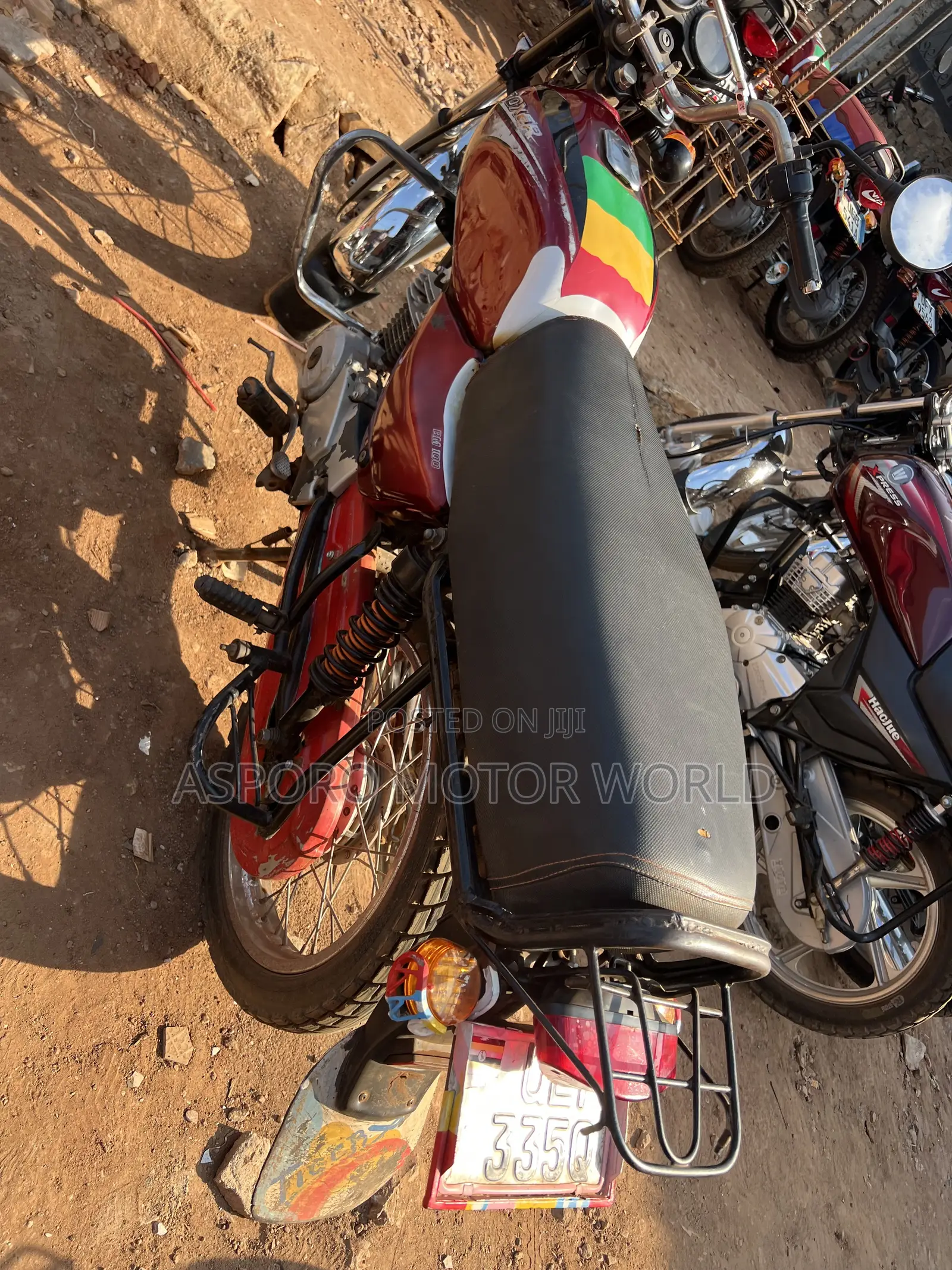 Bajaj Boxer 100 2021 Red