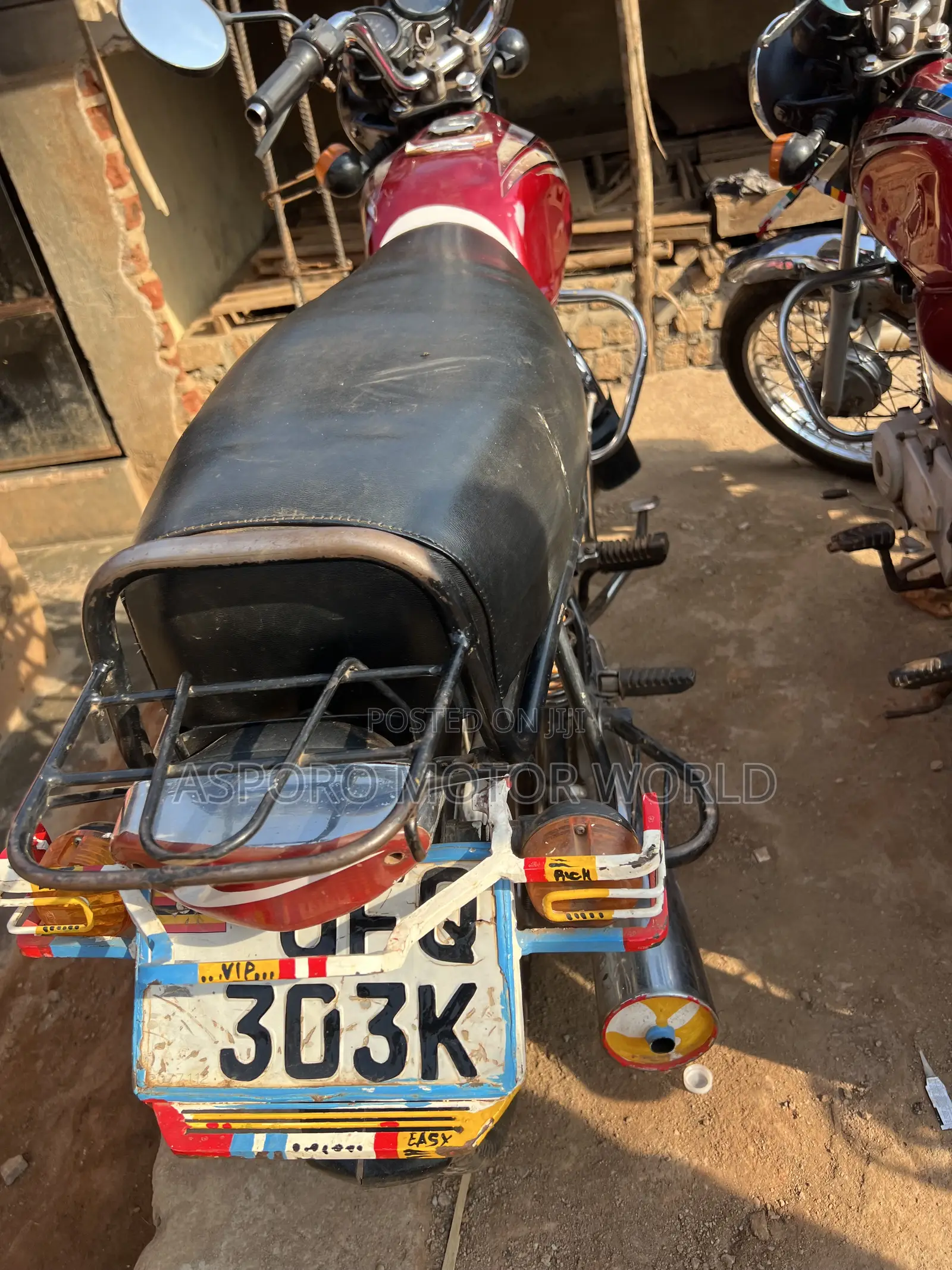 Bajaj Boxer 100 2022 Red