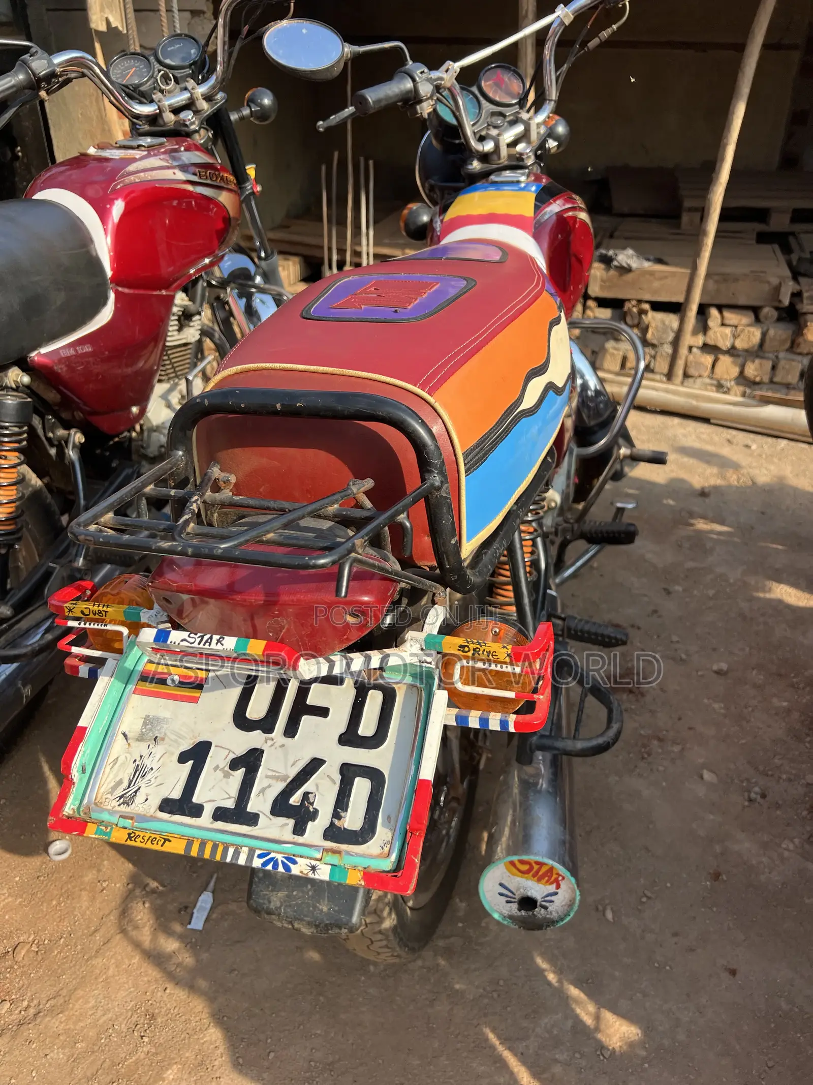 Bajaj Boxer 100 2023 Red