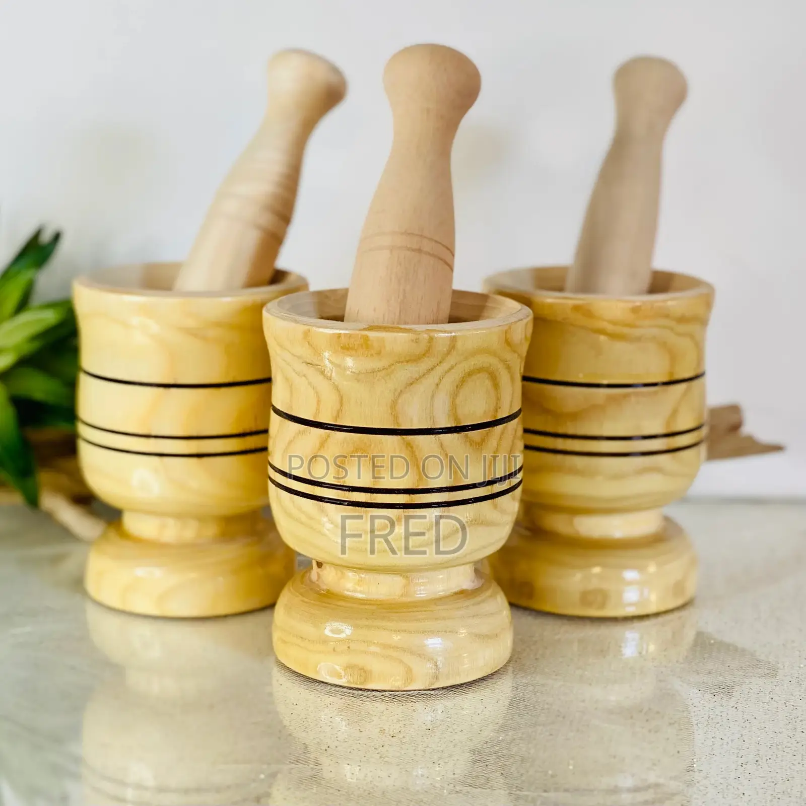 Manual Wooden Mortar Used for Grinding Spices, Herbs, Garlic, Ginger