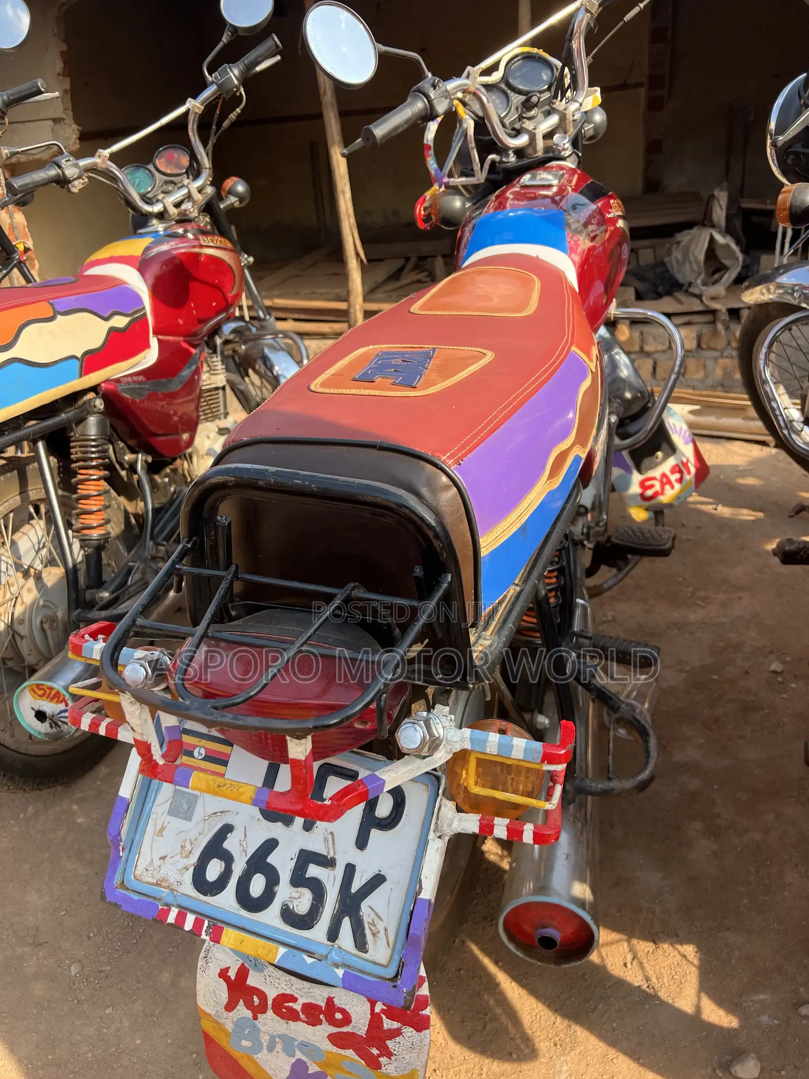 Bajaj Boxer 100 2022 Red
