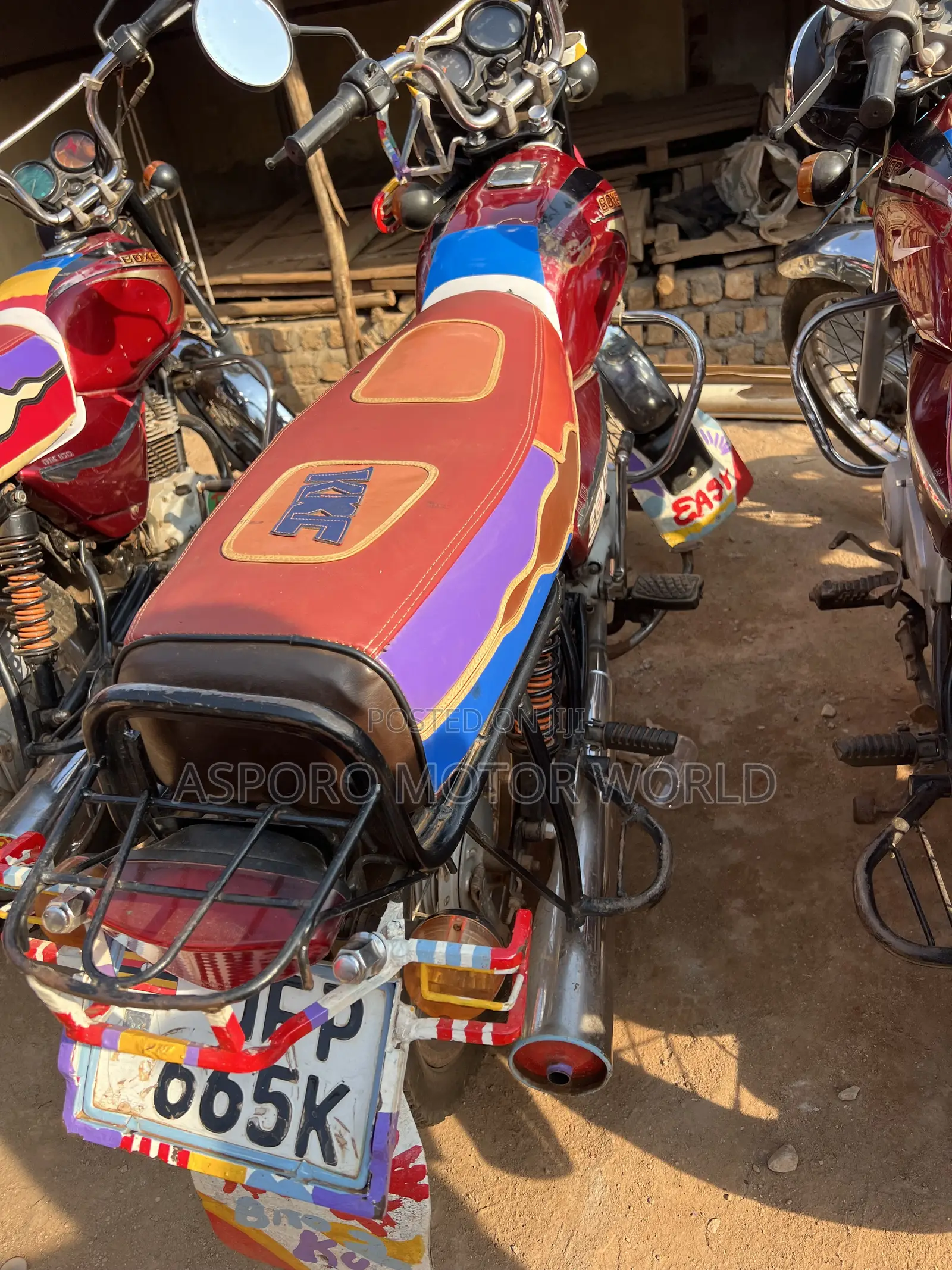 Bajaj Boxer 100 2022 Red