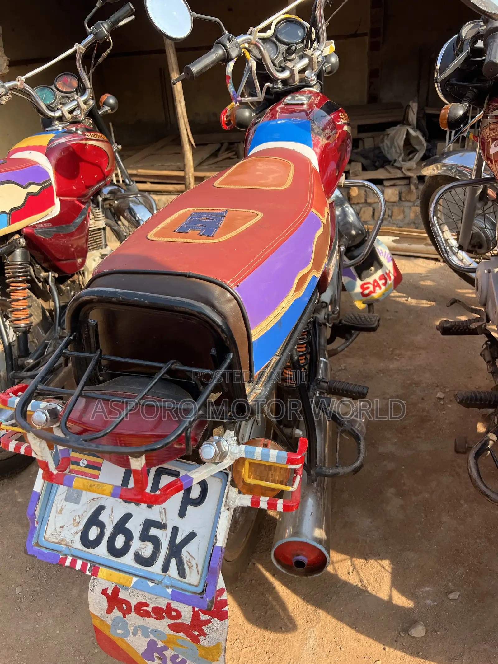 Bajaj Boxer 100 2022 Red