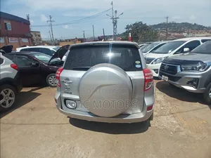 Toyota RAV4 2012 Silver