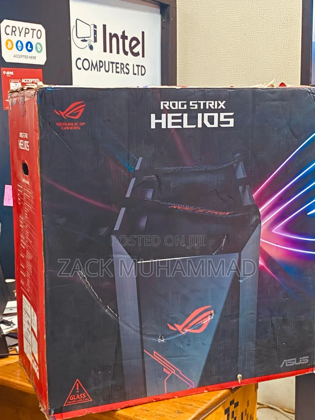 Asus Rog Strix Helios