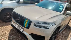 Volvo XC90 2017 Gold