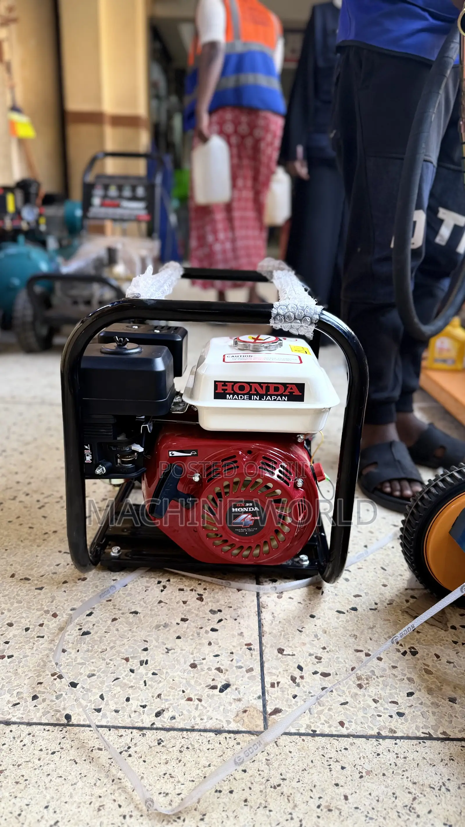 Honda Vibrator With Poker