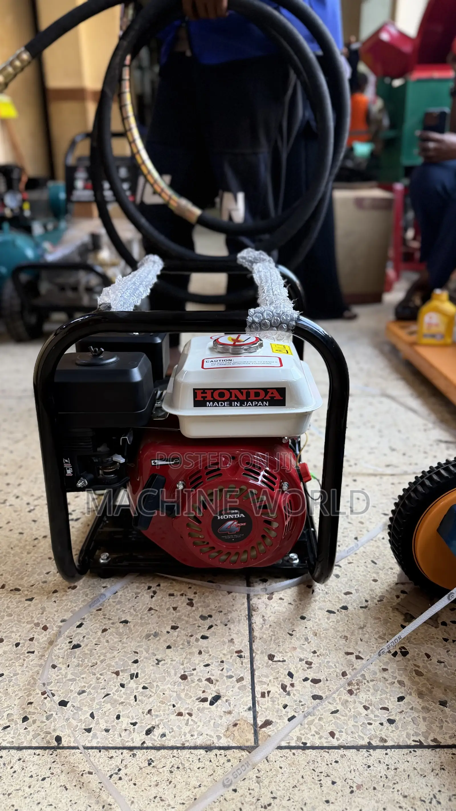 Honda Vibrator With Poker