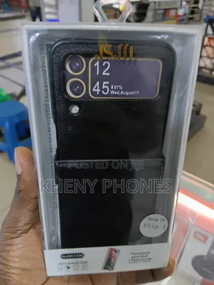 Galaxy Flip 4 Cover