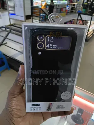 Galaxy Flip 4 Cover