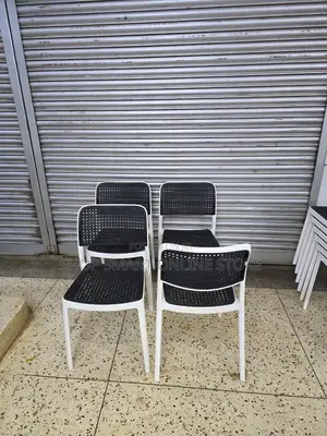 Back Meshed Dining Plastic Chairs Plastic Chairs