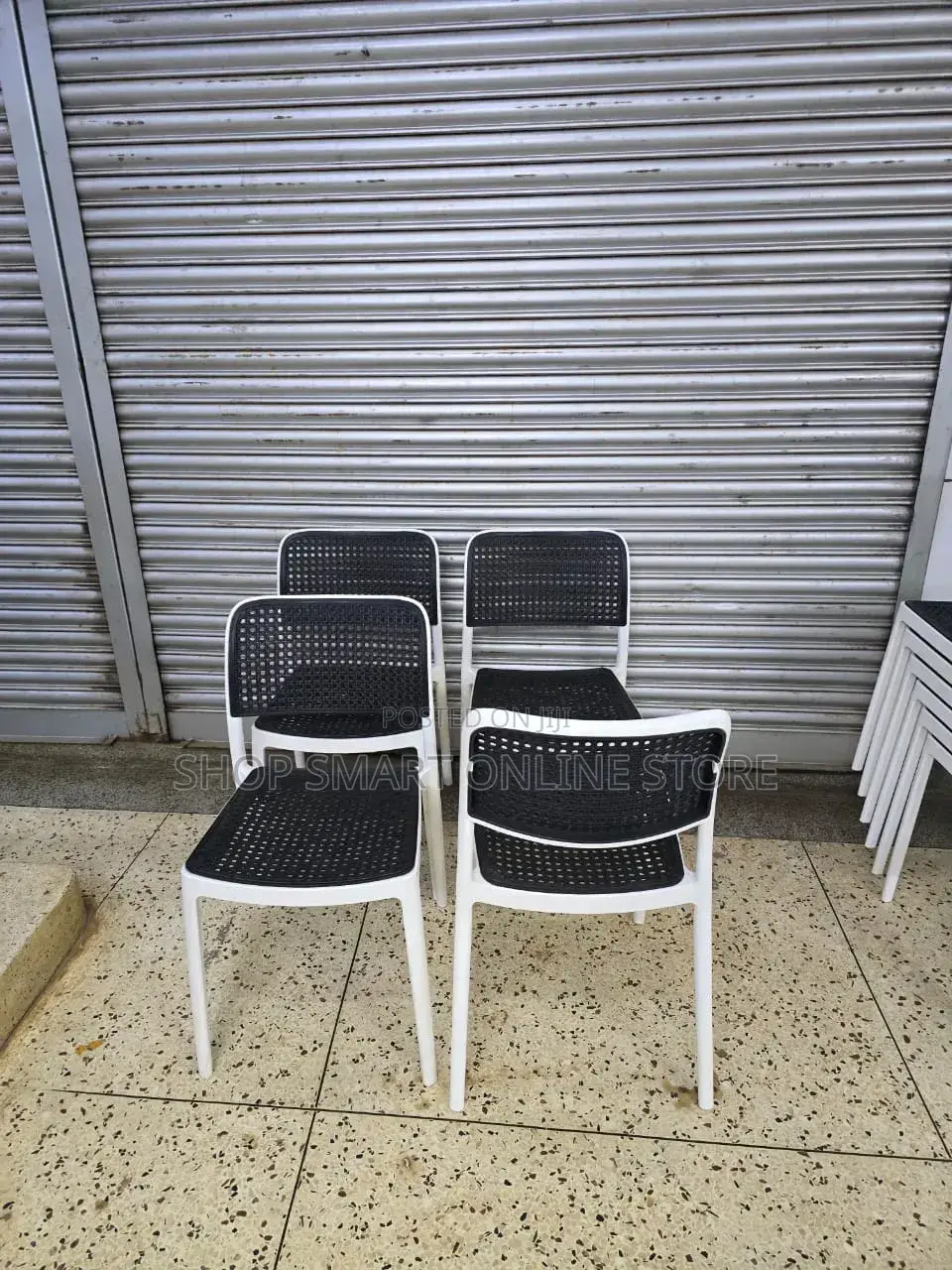 Back Meshed Dining Plastic Chairs Plastic Chairs