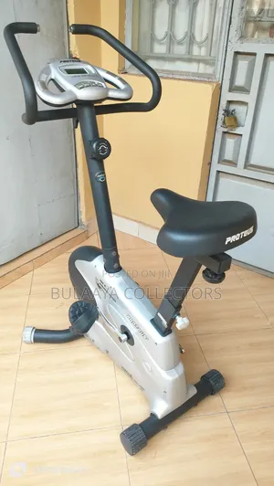 Uk Used Proteus Pec-3320 Exercise Bike.
