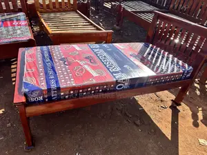 Solid Medium Bed