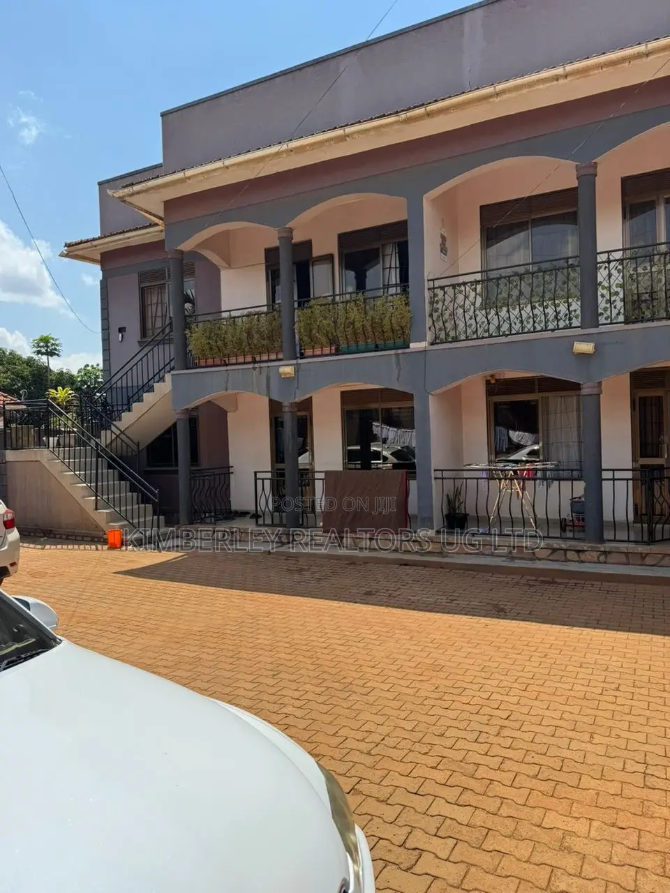 3bdrm Apartment in Division A for sale