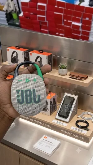 JBL Clip 5
