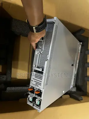 New Server Dell PowerEdge R740xd 32GB HDD+SSD 3T