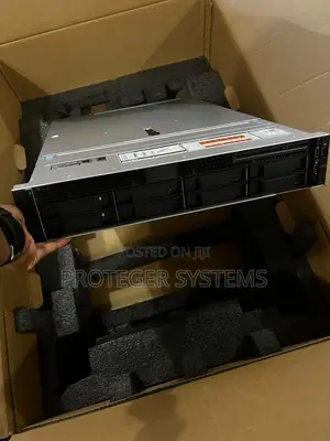 New Server Dell PowerEdge R740xd 32GB HDD+SSD 3T