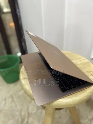 Laptop Apple MacBook Air 2019 8GB Intel Core i5 SSD 256GB