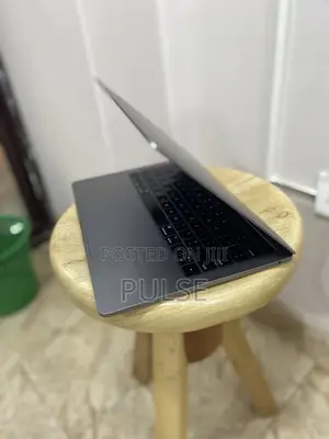 Laptop Apple MacBook Pro 2019 16GB Intel Core i5 SSD 512GB
