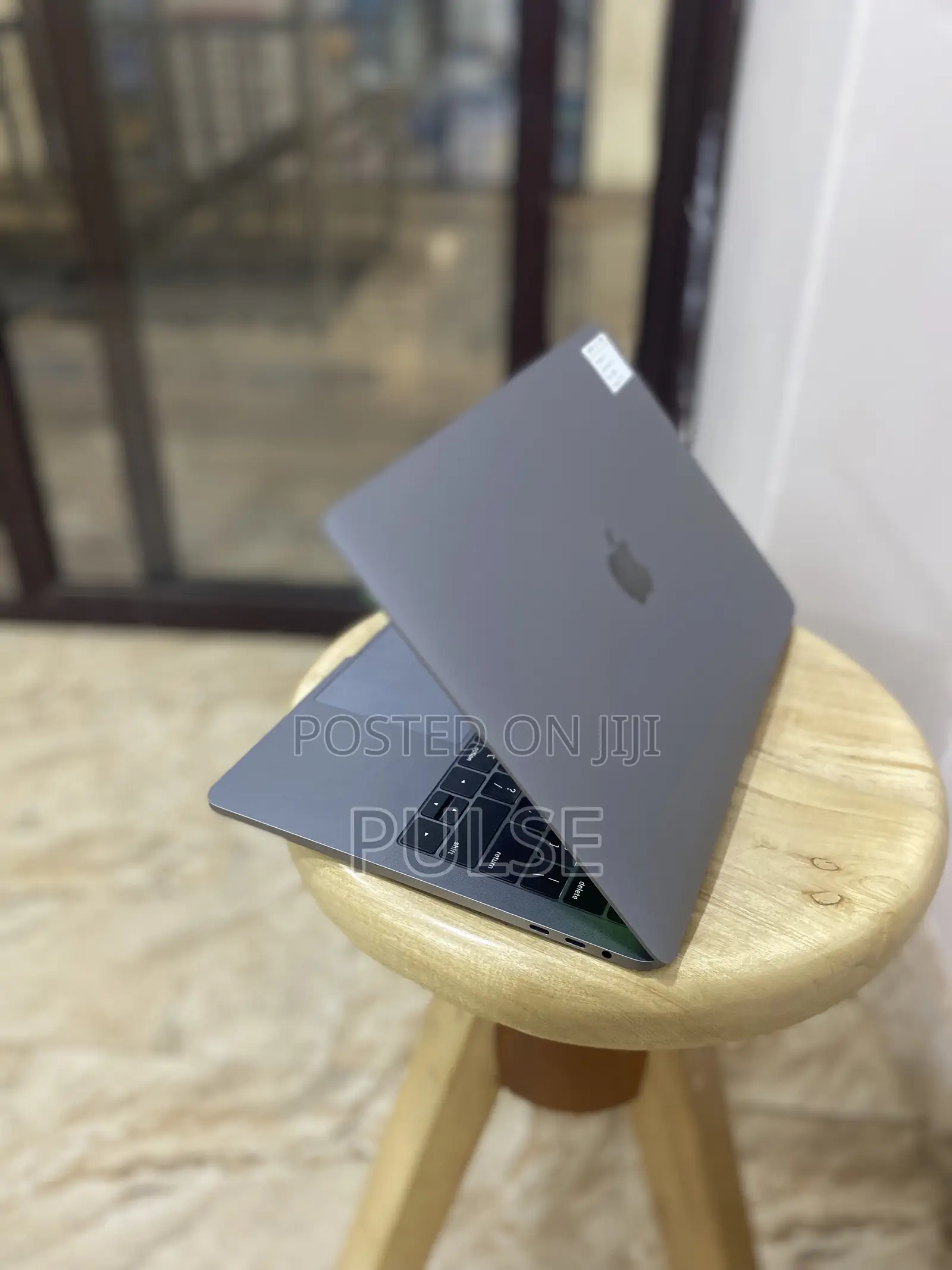 Laptop Apple MacBook Pro 2019 16GB Intel Core i7 SSD 1T