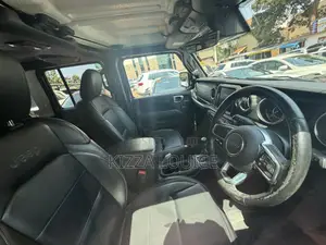 Jeep Wrangler 2019 White