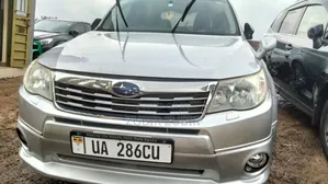 Subaru Forester 2010 Silver