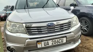 Subaru Forester 2010 Silver