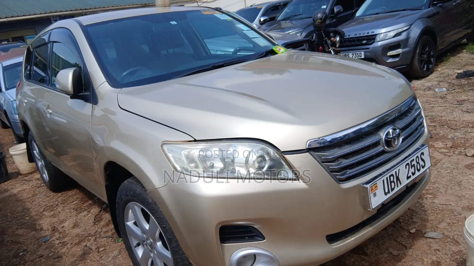 Toyota Vanguard 2011 Gold