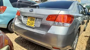 Subaru Legacy 2010 Silver