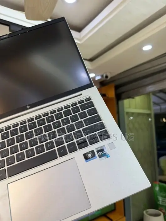 Laptop HP EliteBook 840 G9 16GB Intel Core i7 SSD 512GB