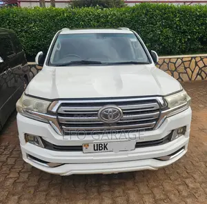 Toyota Land Cruiser 4.5 V8 VXR 2016 White